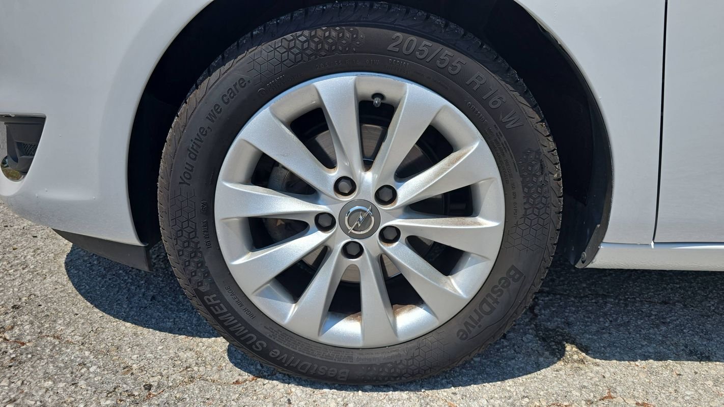 Opel Meriva - Photo 18