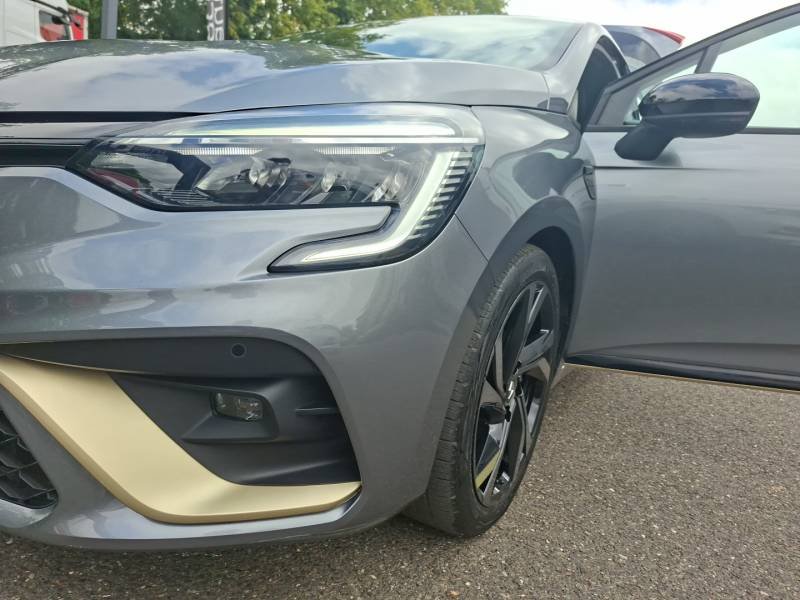 Renault Clio - Photo 22