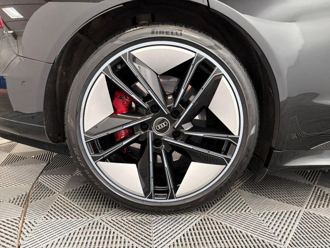 Audi e-tron gt - Photo 28