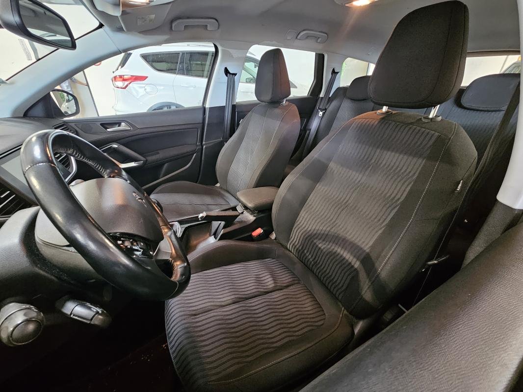 Peugeot 308 - Photo 11