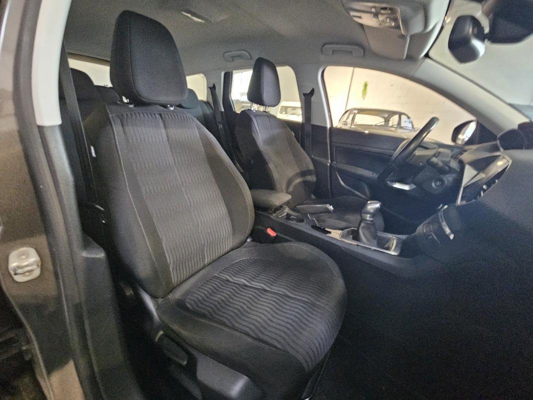 Peugeot 308 - Photo 12