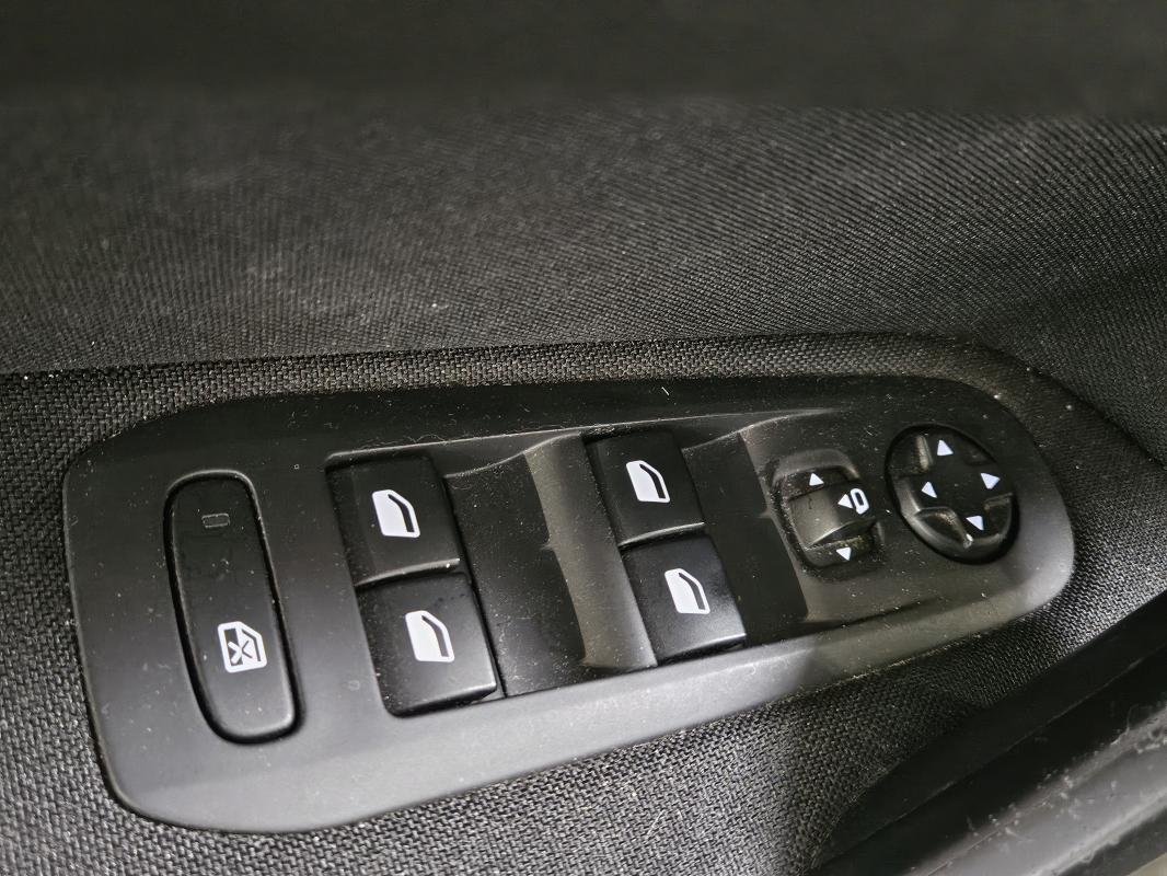 Peugeot 308 - Photo 18