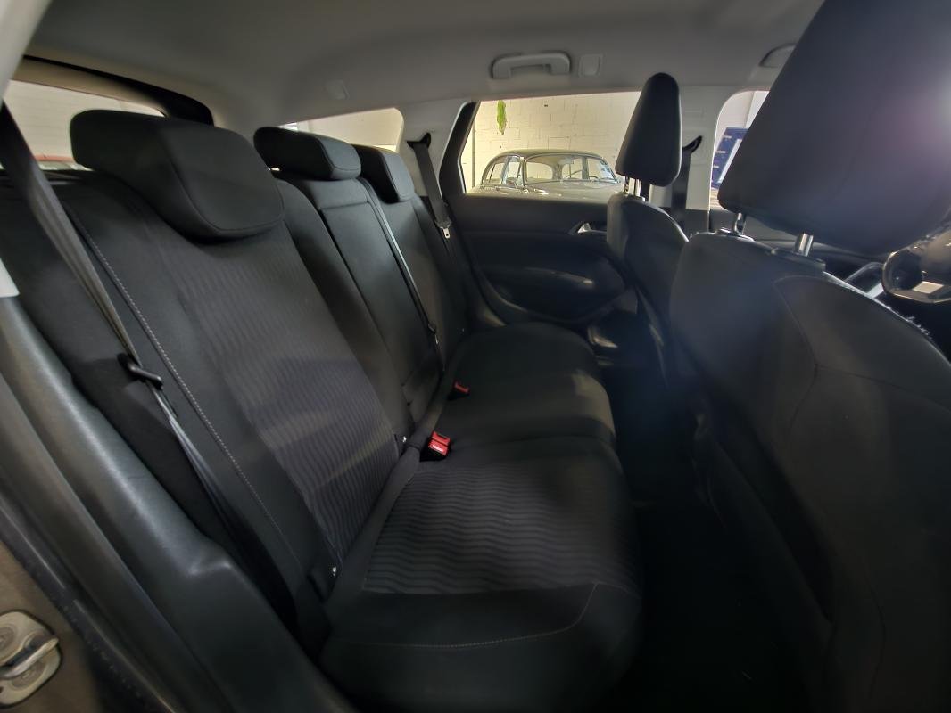 Peugeot 308 - Photo 23