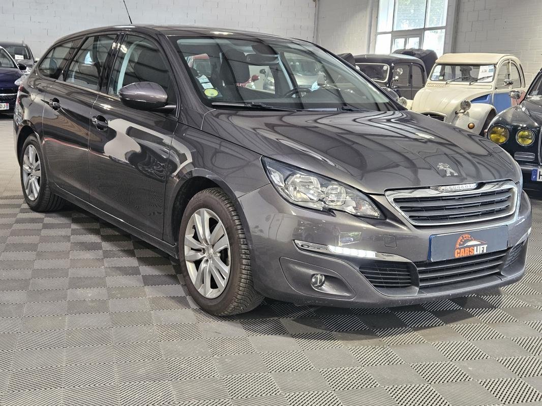 Peugeot 308 - Photo 3