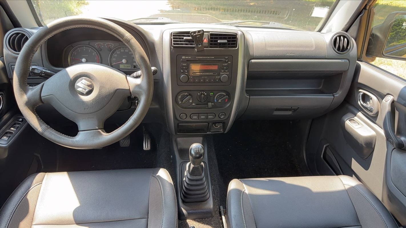Suzuki Jimny - Photo 11