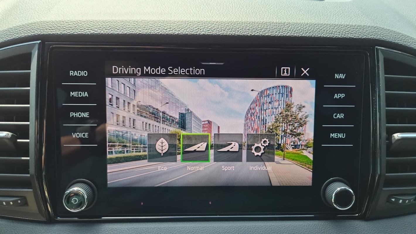 Skoda Karoq - Photo 23