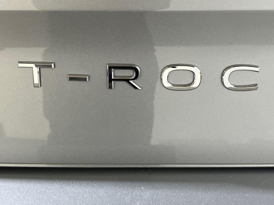 Volkswagen T-Roc - Photo 27