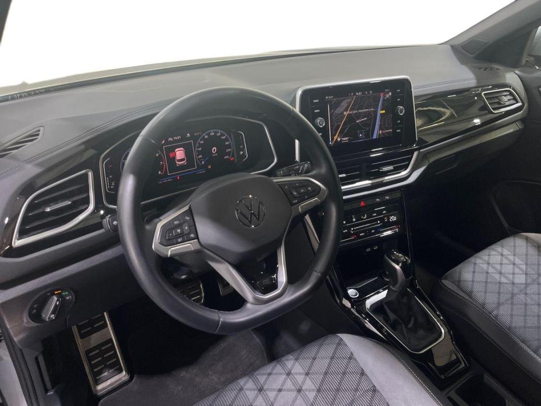 Volkswagen T-Roc - Photo 9
