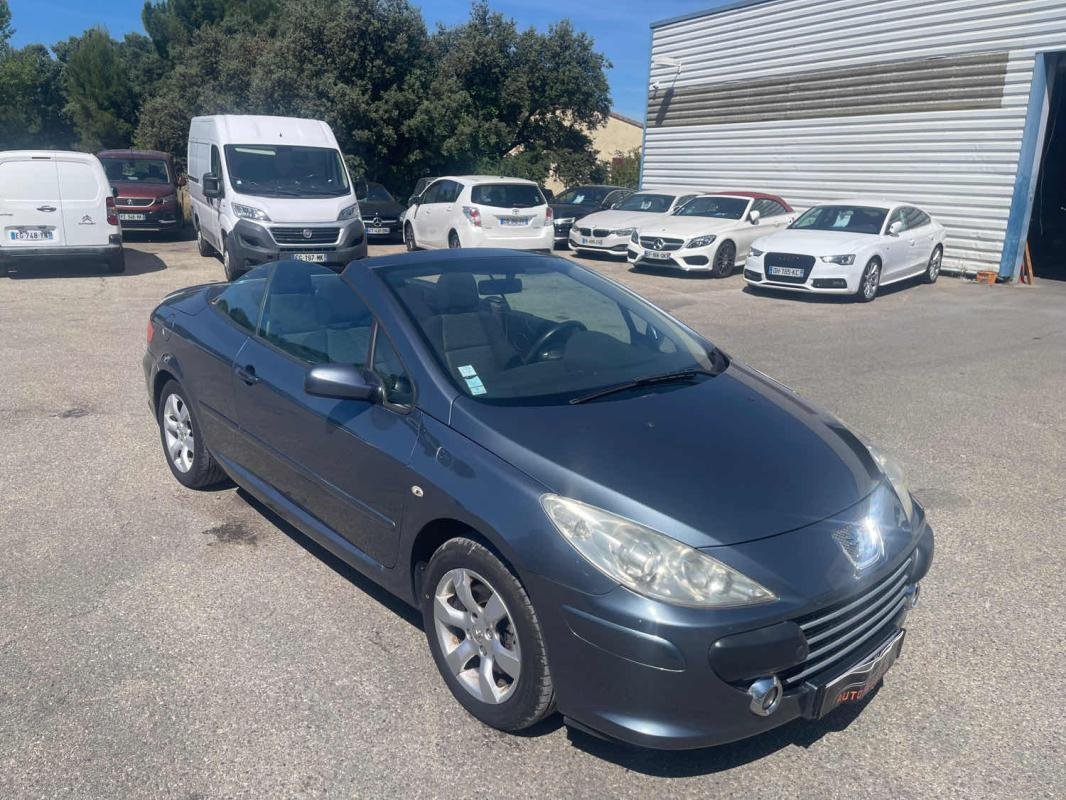 Peugeot 307 CC - Photo 3