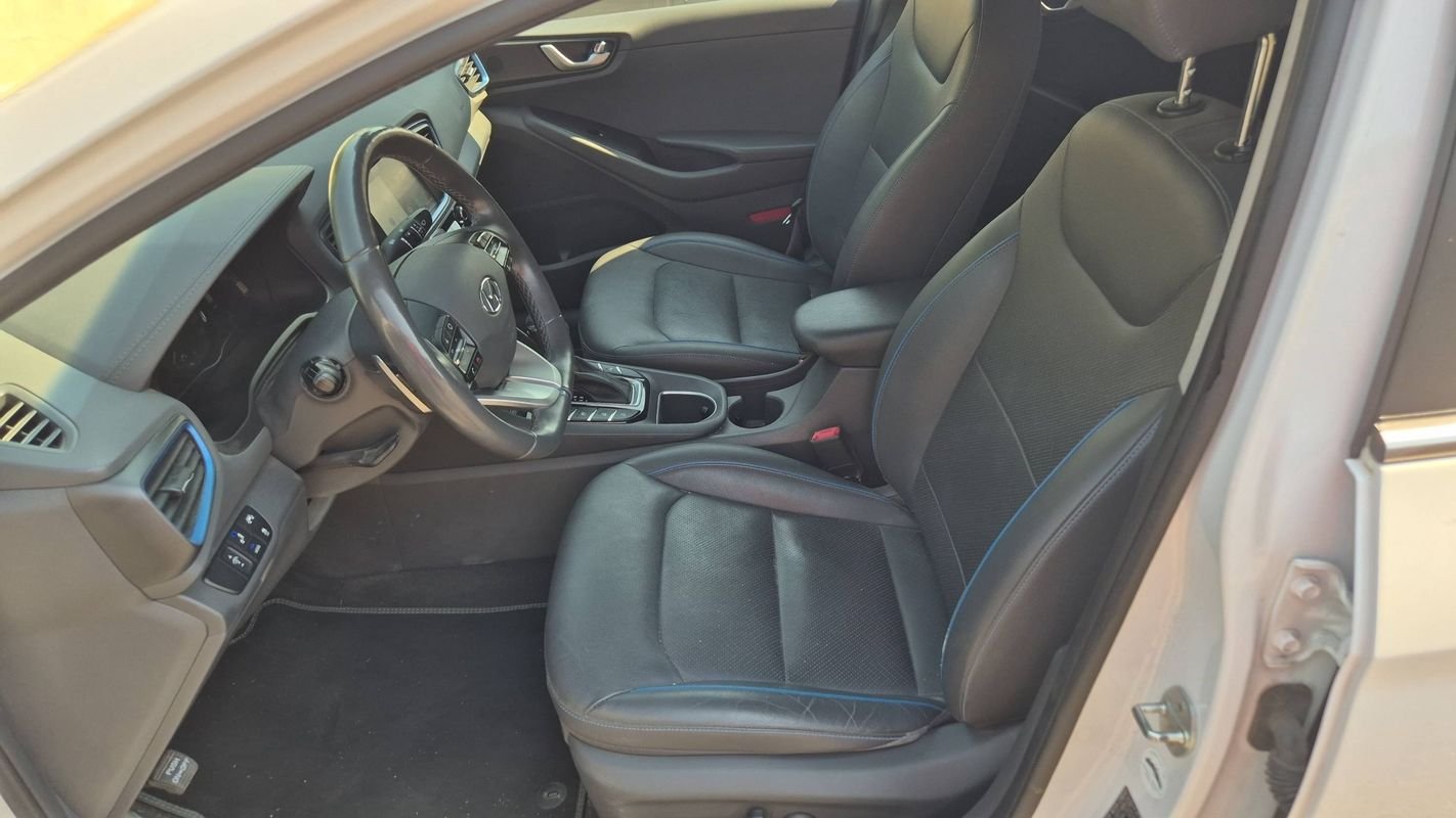 Hyundai Ioniq - Photo 25