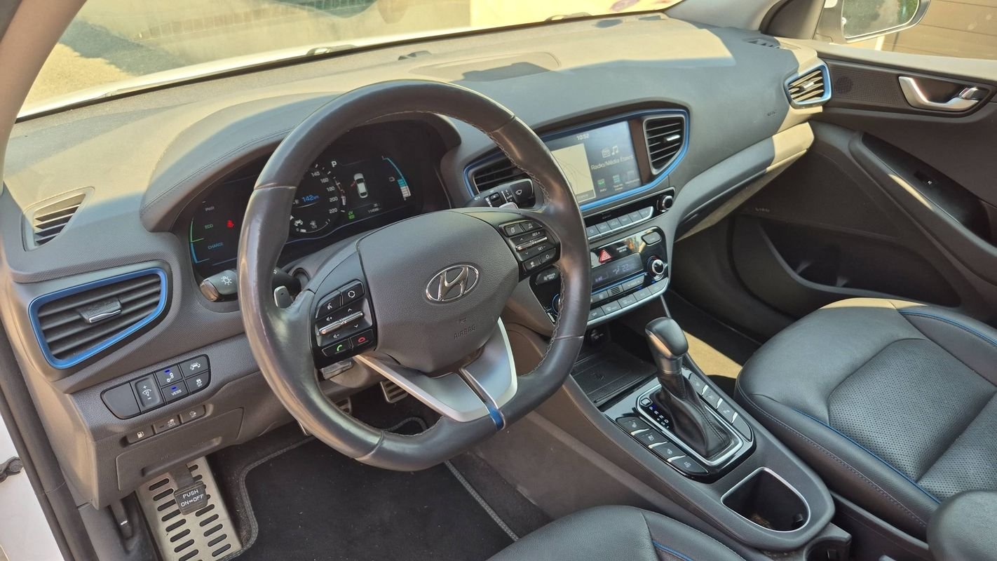 Hyundai Ioniq - Photo 8