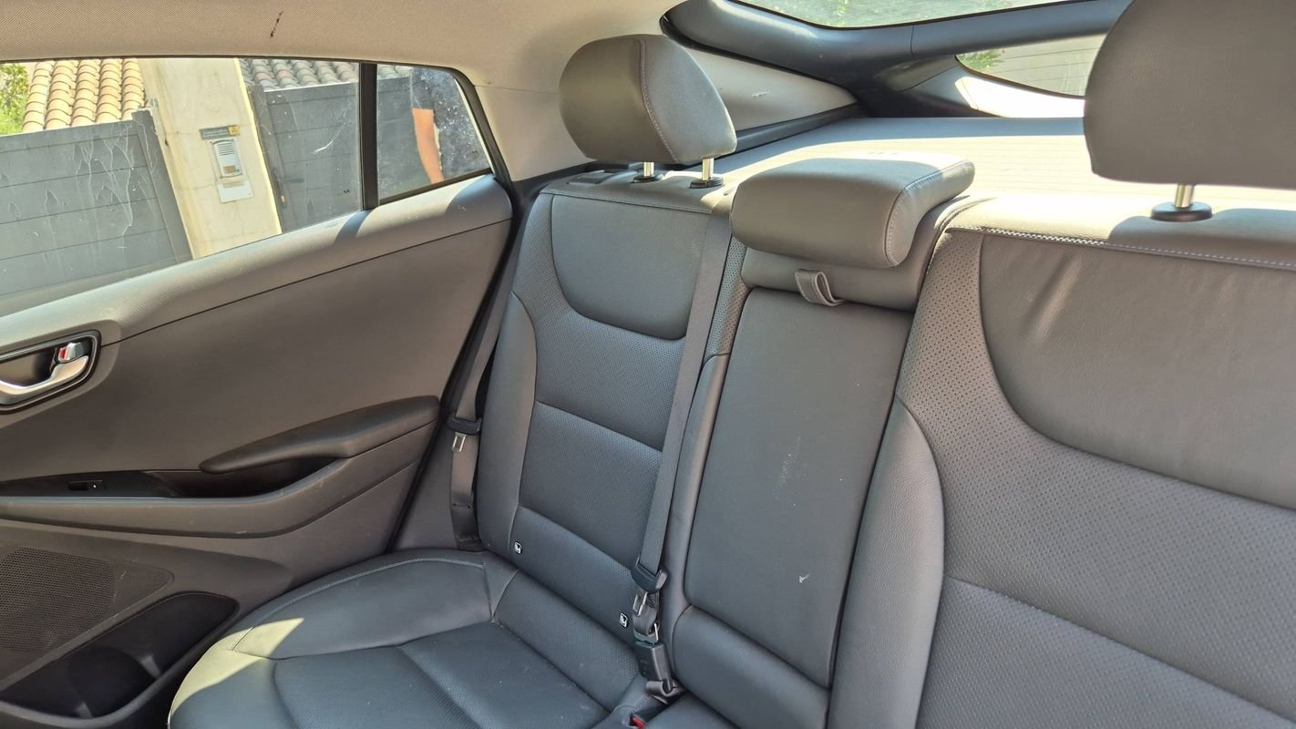Hyundai Ioniq - Photo 9