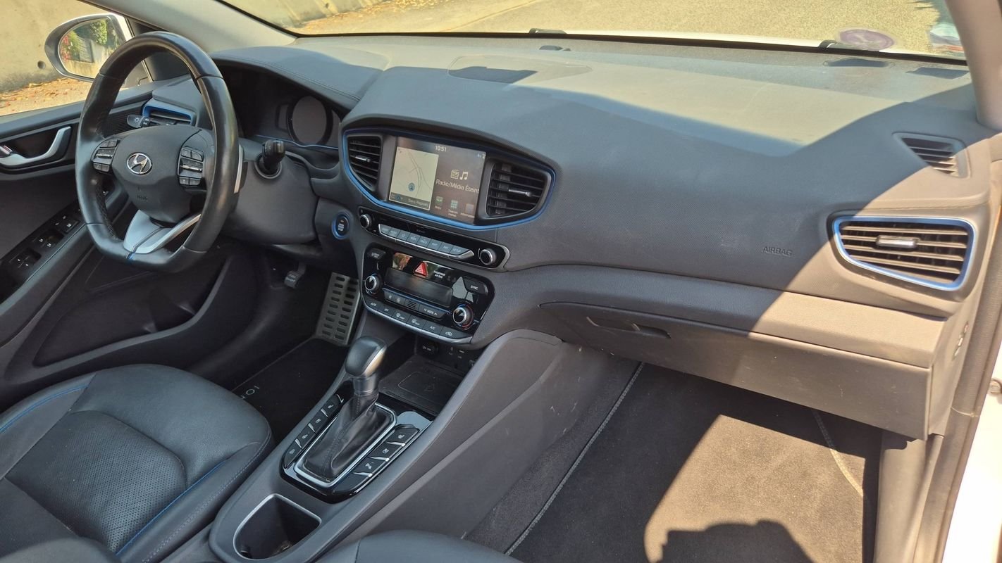 Hyundai Ioniq - Photo 10