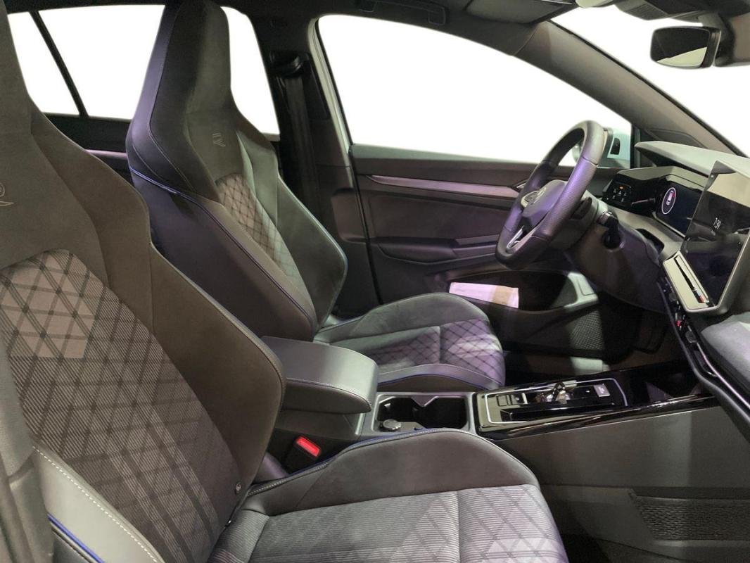 Volkswagen Golf - Photo 13