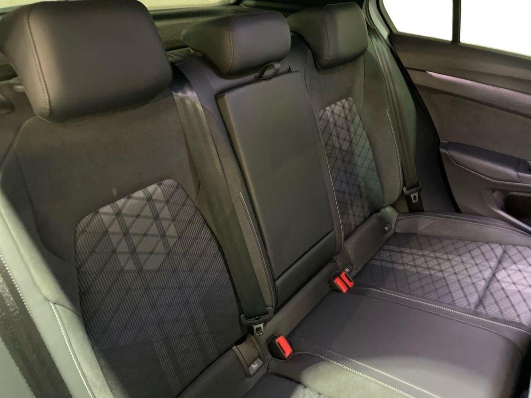Volkswagen Golf - Photo 23