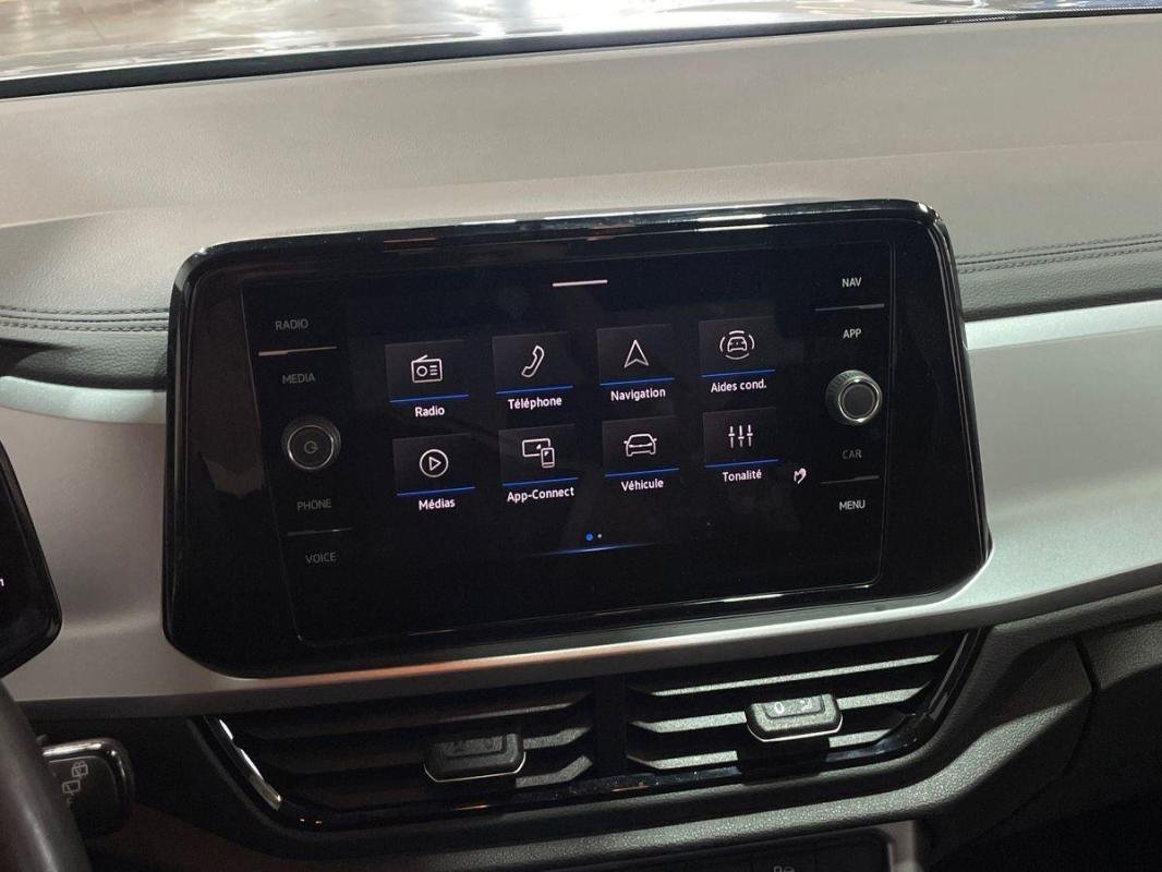 Volkswagen T-Roc - Photo 16