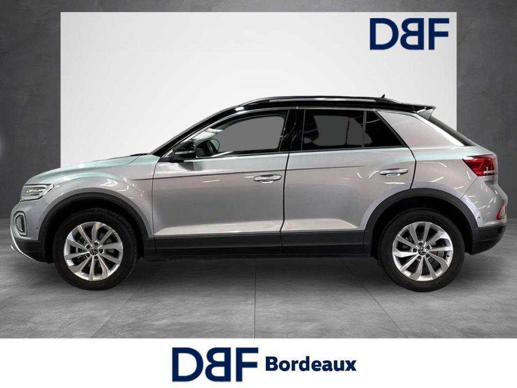 Volkswagen T-Roc - Photo 2