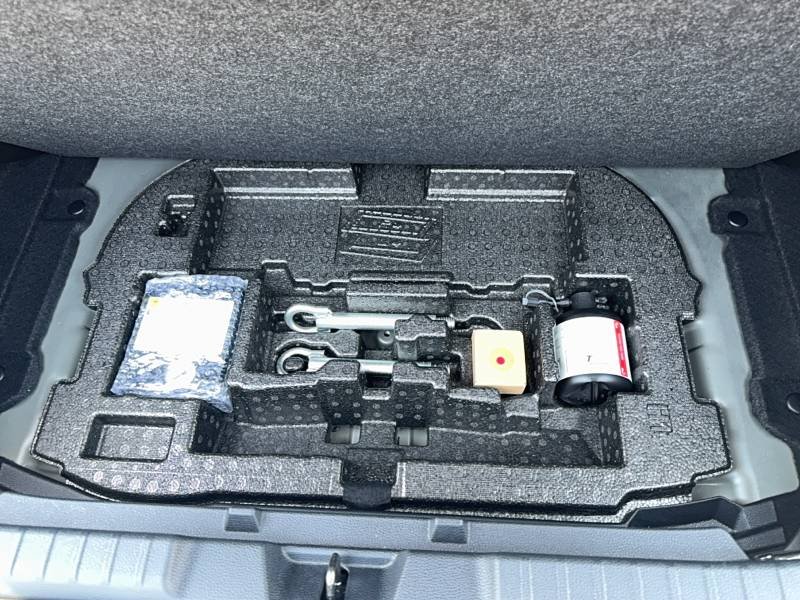 Toyota Corolla - Photo 14