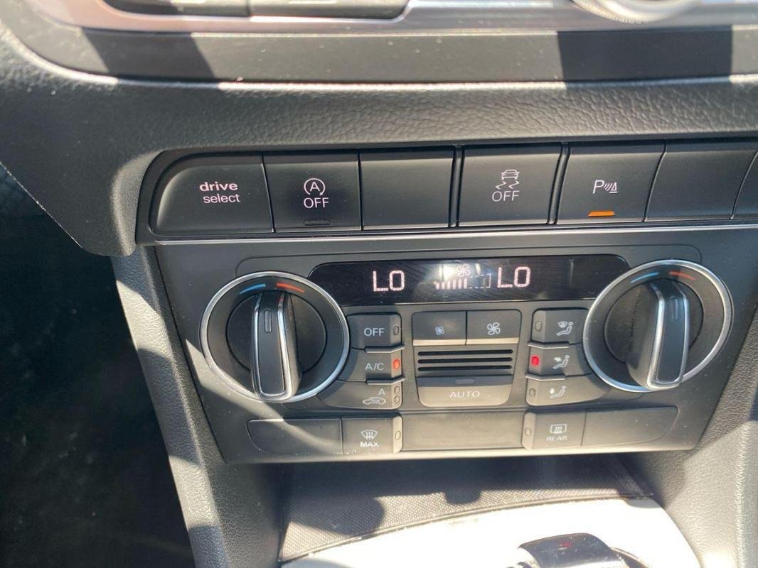 Audi Q3 - Photo 19