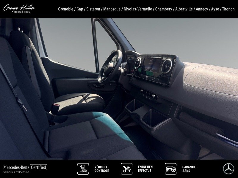 Mercedes Sprinter - Photo 11