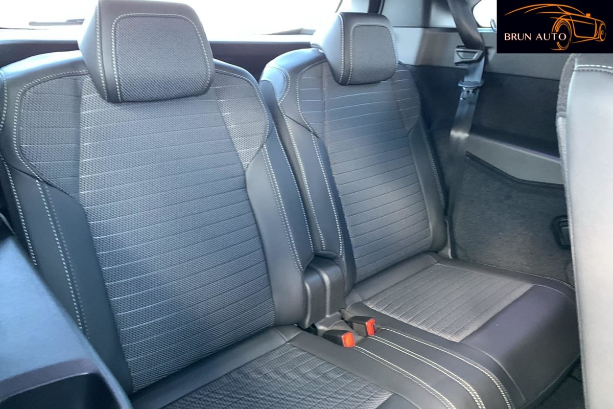 Peugeot 5008 - Photo 11