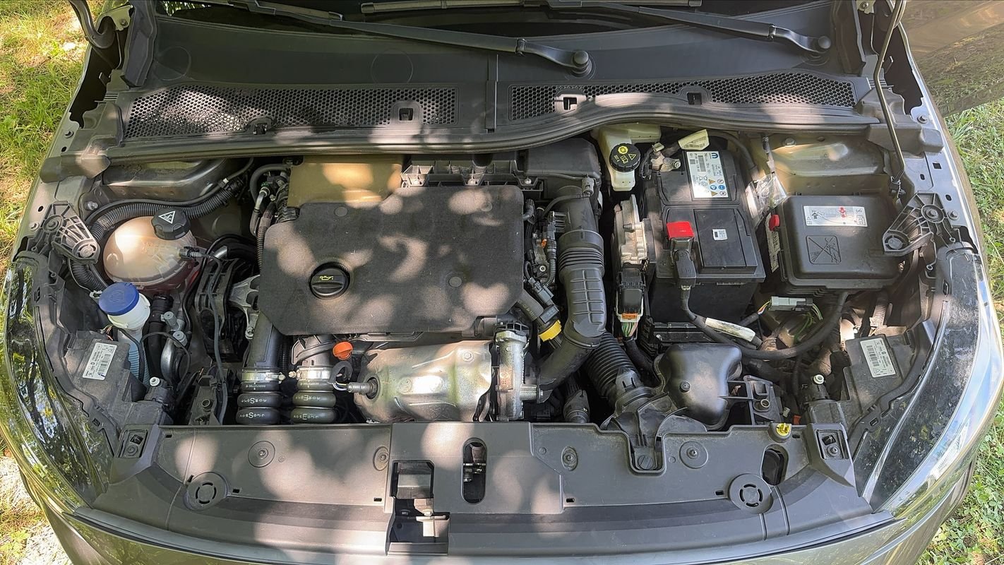 Peugeot 208 - Photo 15