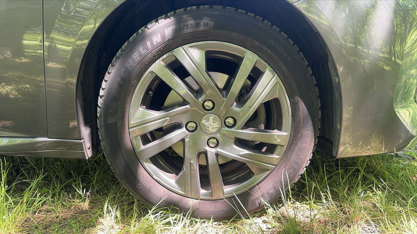 Peugeot 208 - Photo 17