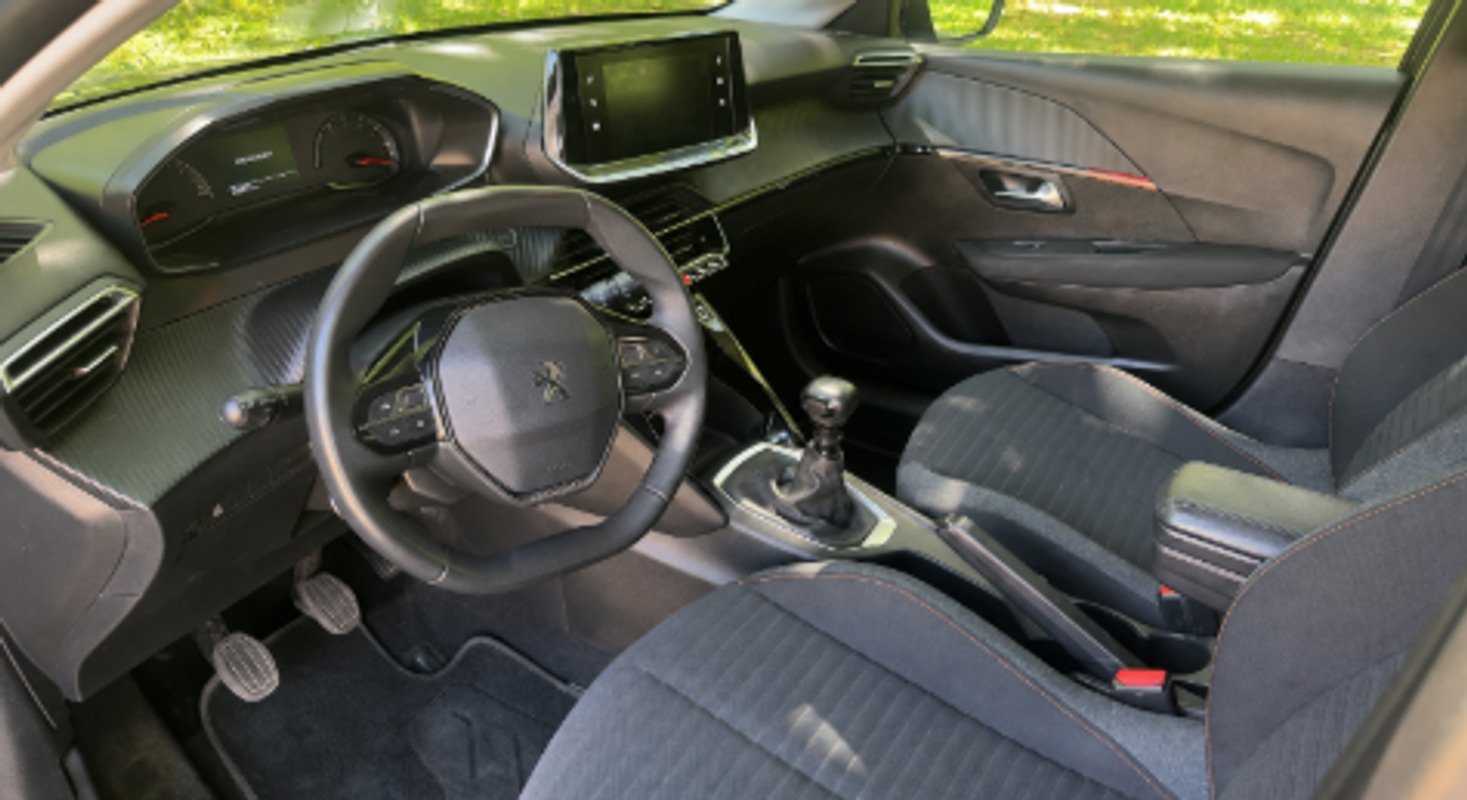 Peugeot 208 - Photo 8