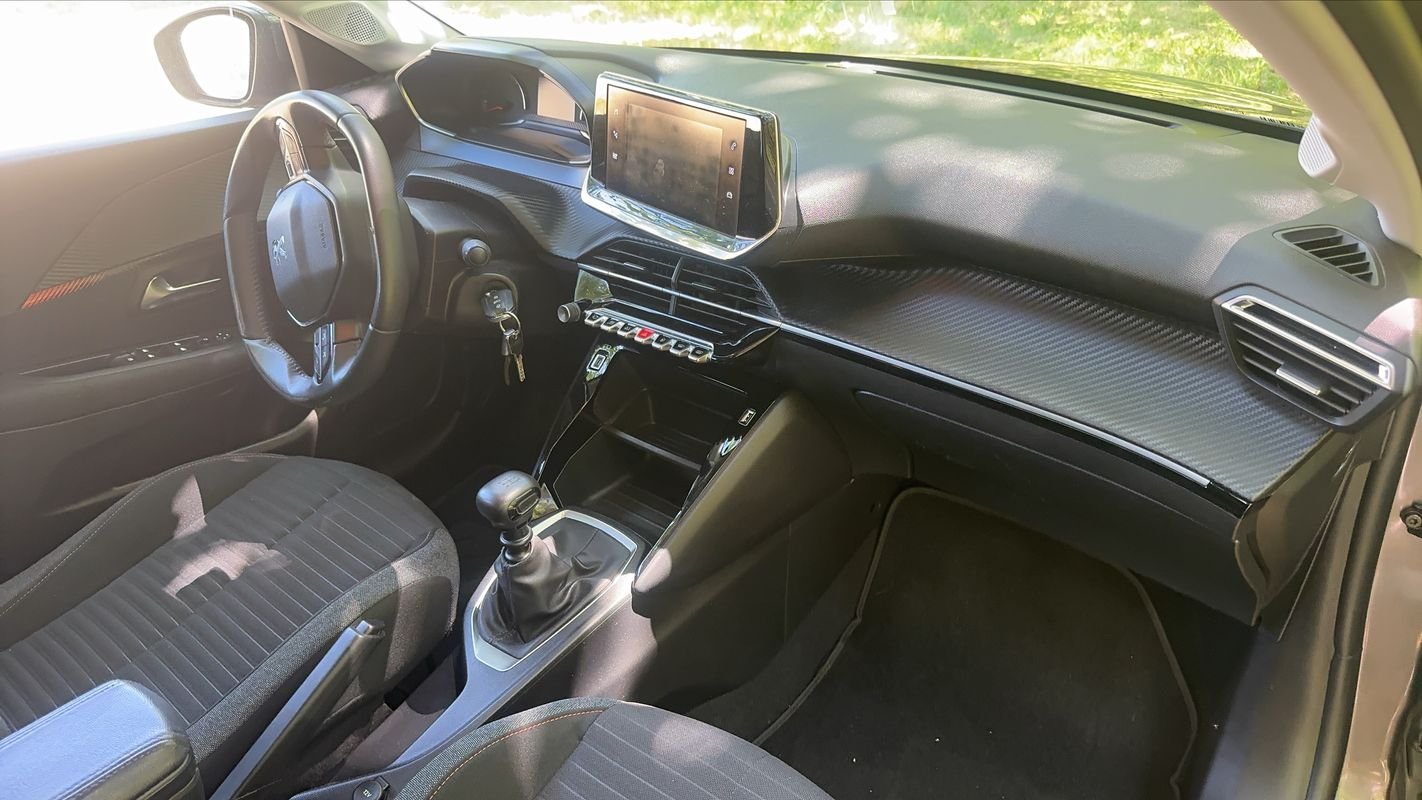 Peugeot 208 - Photo 10