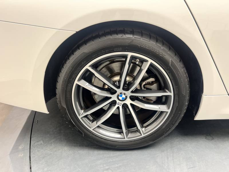 BMW Série 5 - Photo 16