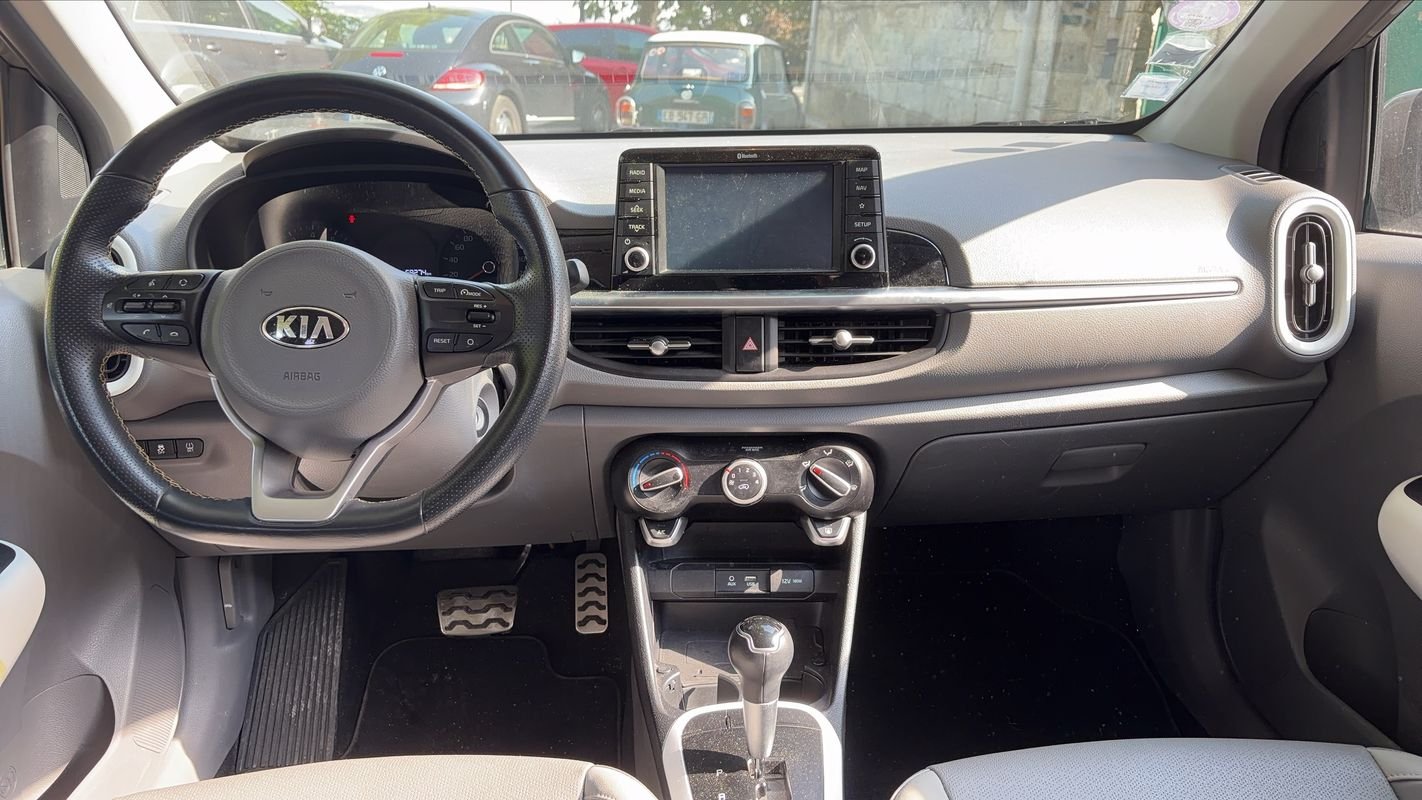Kia Picanto - Photo 11