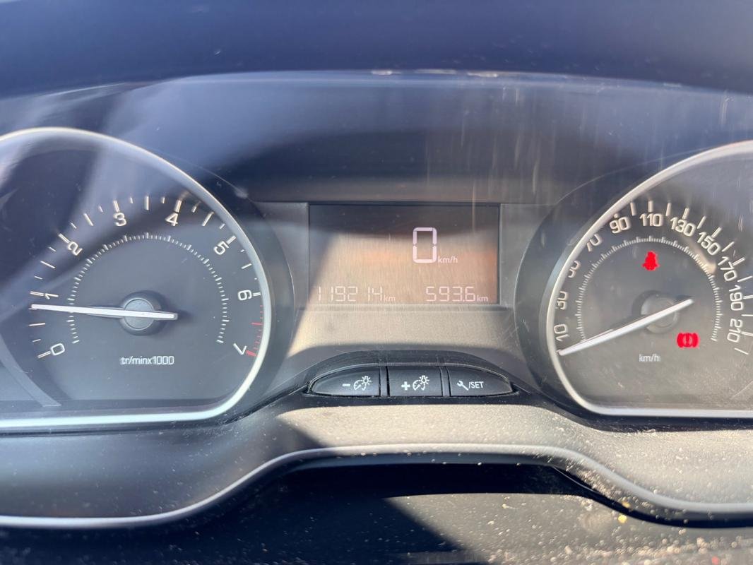 Peugeot 2008 - Photo 18