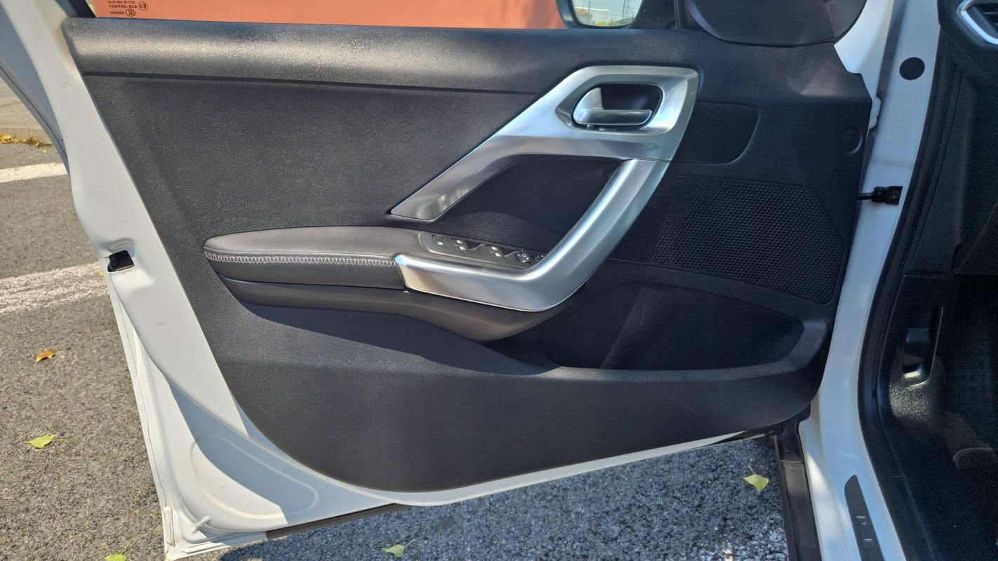 Peugeot 2008 - Photo 7