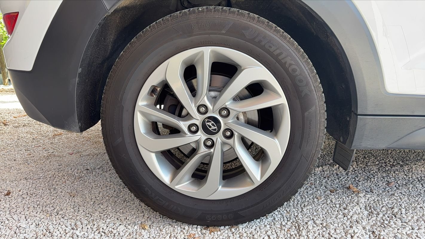 Hyundai Tucson - Photo 16