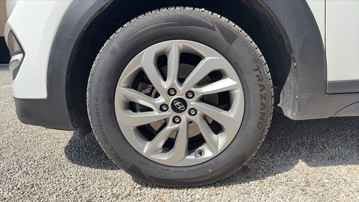 Hyundai Tucson - Photo 18