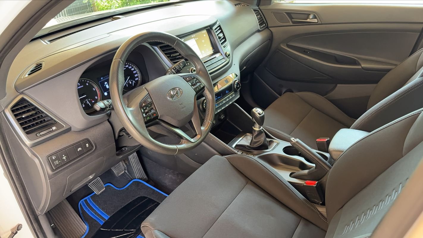 Hyundai Tucson - Photo 8