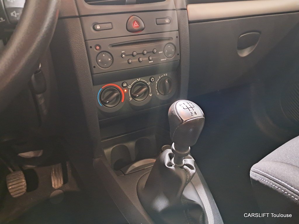 Renault Clio - Photo 19