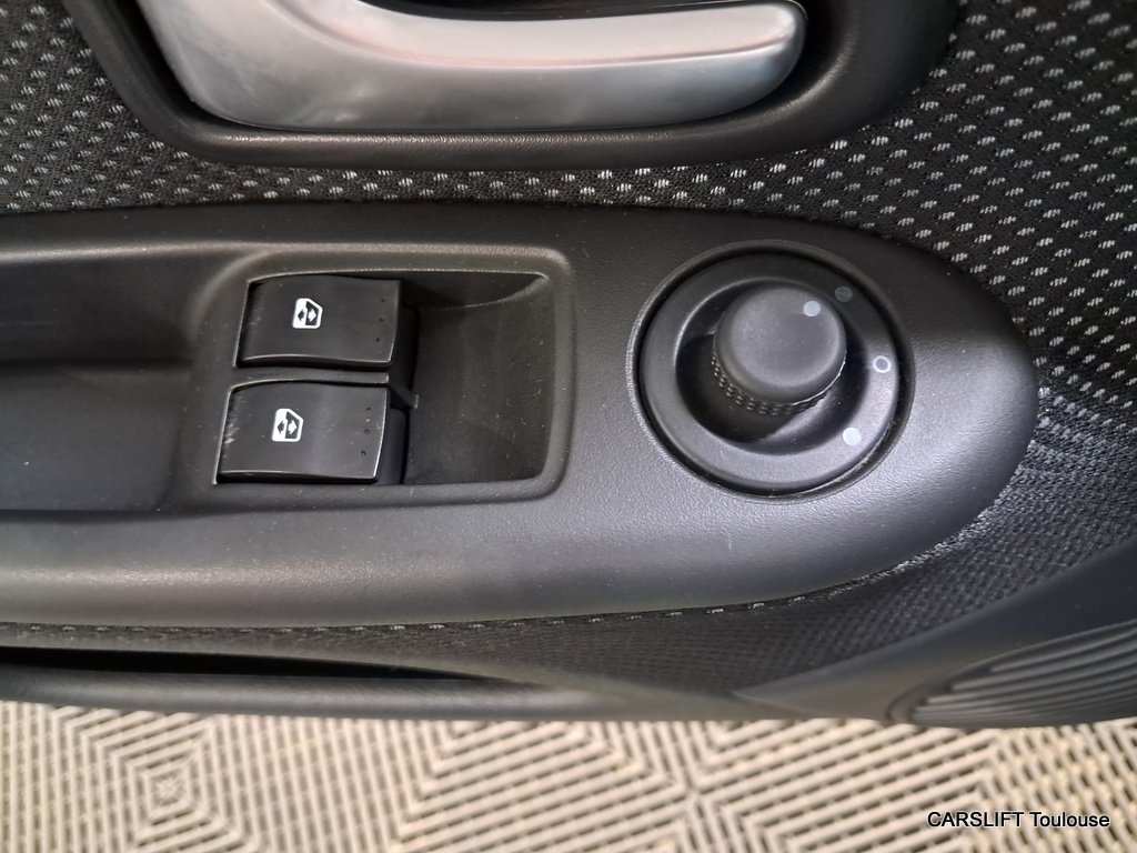Renault Clio - Photo 22