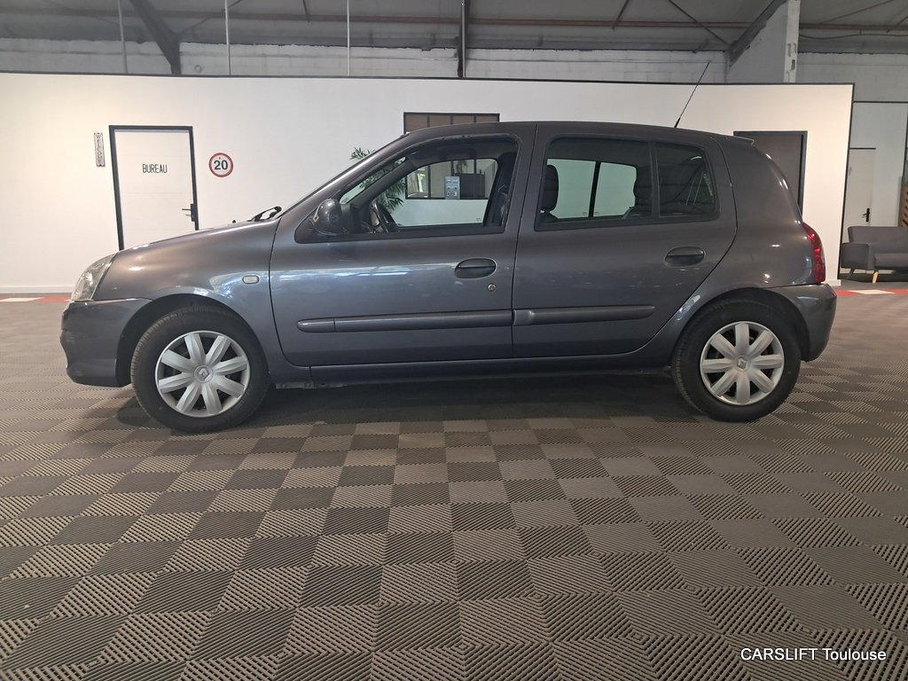 Renault Clio - Photo 4