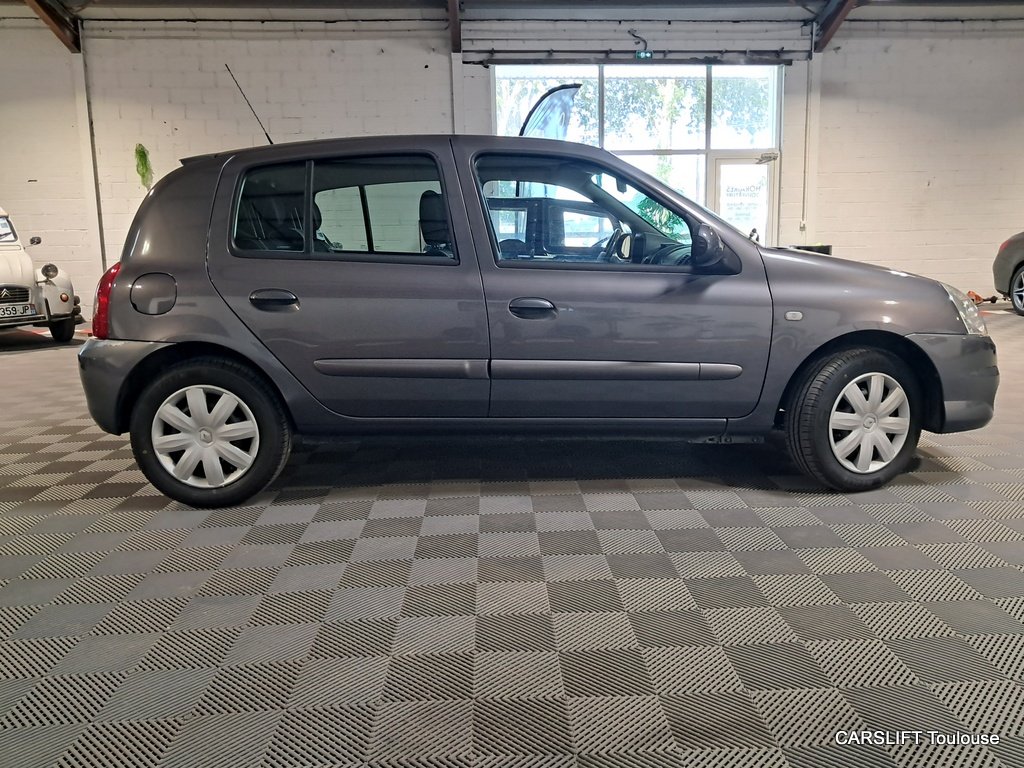 Renault Clio - Photo 8