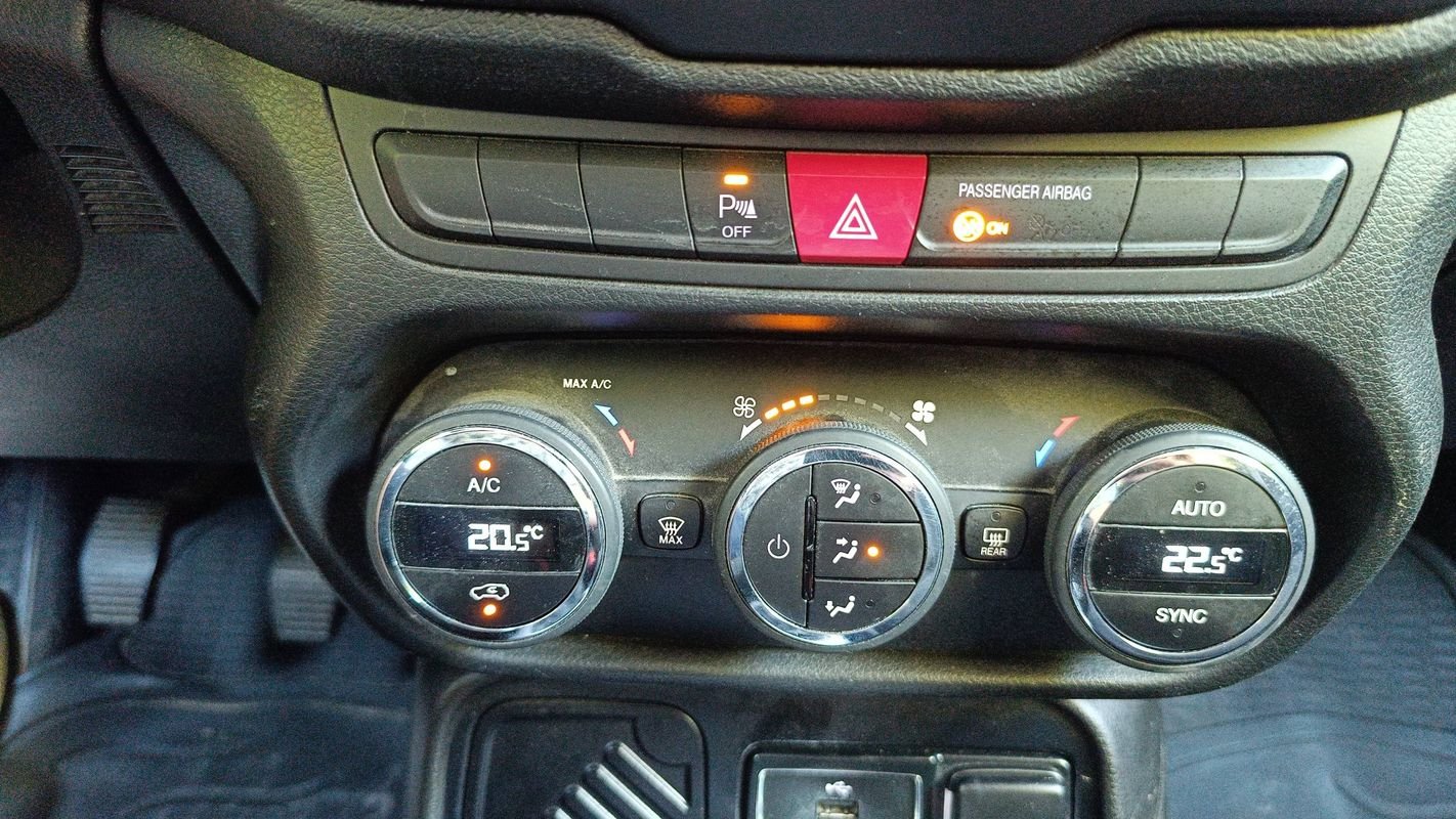 Jeep Renegade - Photo 13