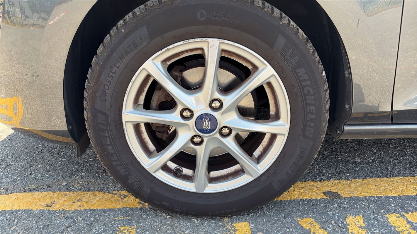 Ford Fiesta - Photo 18