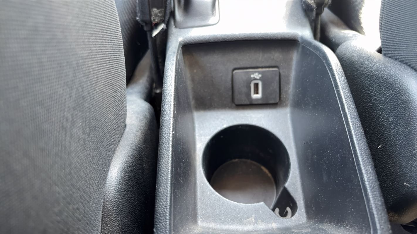 Ford Fiesta - Photo 22