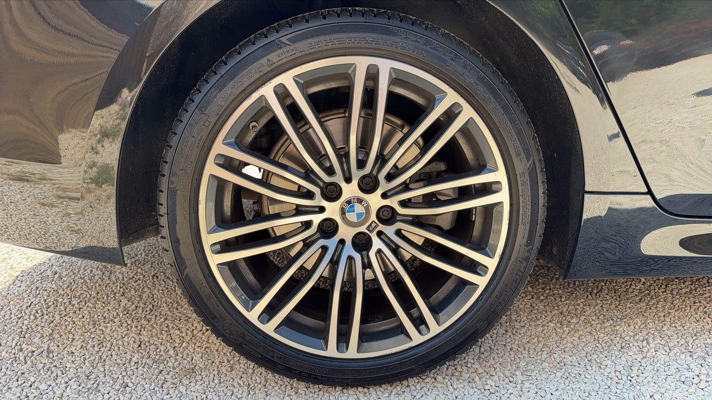 BMW Série 5 - Photo 16