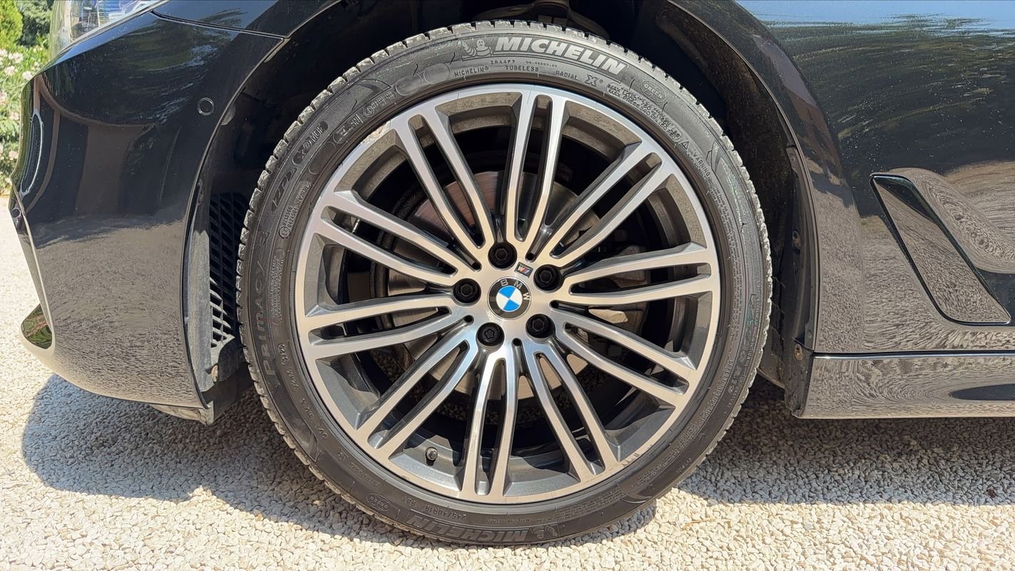 BMW Série 5 - Photo 18