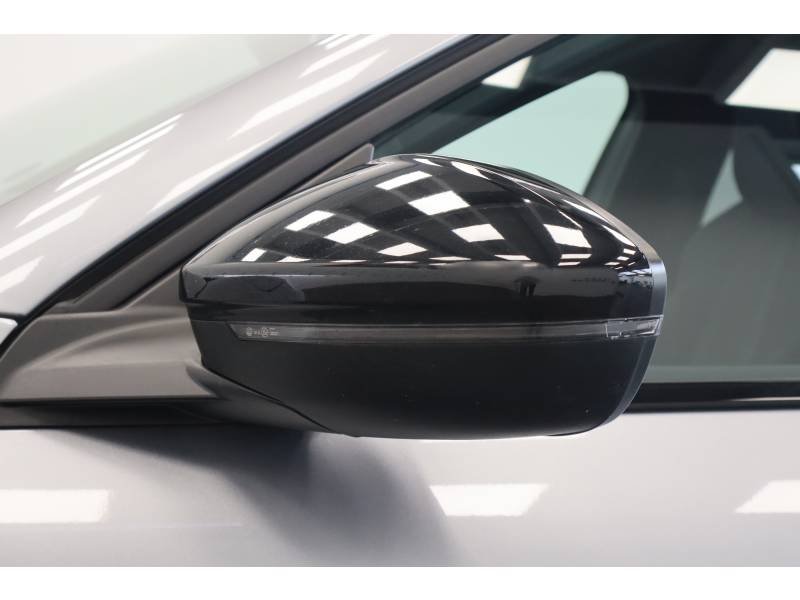 Peugeot 208 - Photo 35