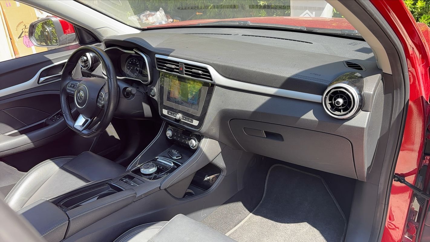 MG ZS - Photo 10