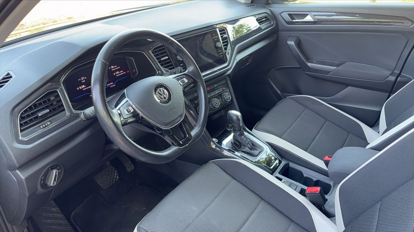 Volkswagen T-Roc - Photo 8