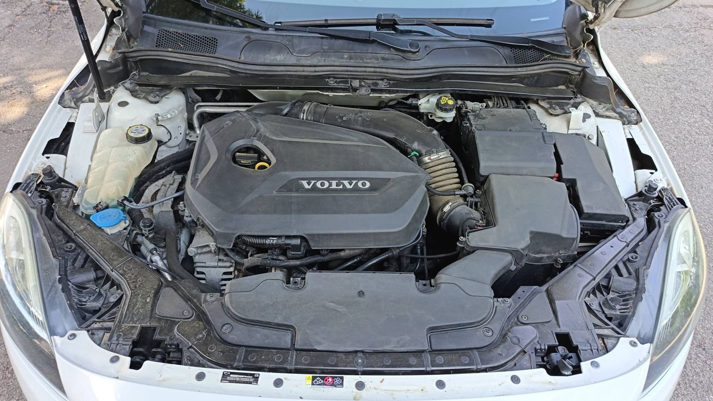 Volvo V40 - Photo 15