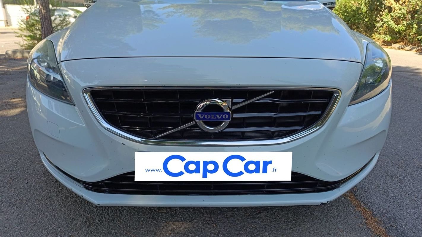 Volvo V40 - Photo 20